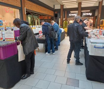 Giełda Winyli, CD i Kaset w CH RONDO: muzyczne święto dla kolekcjonerów i nie tylko