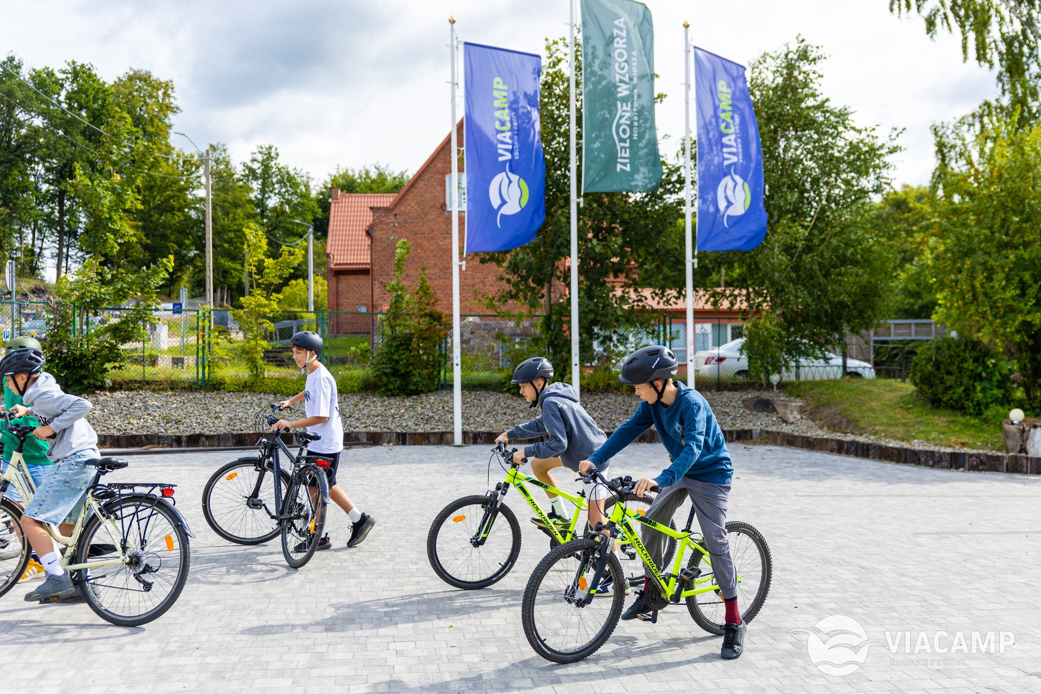 Obozy młodzieżowe - jak wybrać odpowiedni dla swojego dziecka?