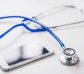 Atopowe zapalenie skóry u dzieci: objawy i leczenie