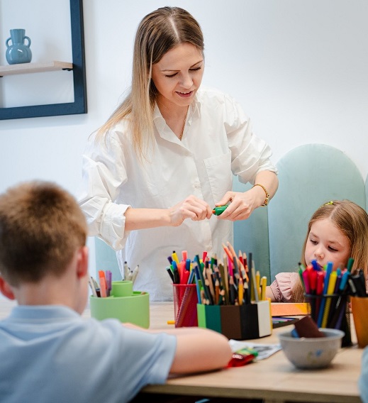 Dlaczego dzieci najchętniej rysują psa - i jak rysunek rozwija kreatywność?