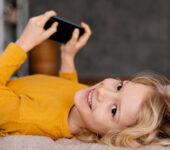 5 kanałów telewizyjnych dedykowanych dzieciom, które warto mieć w swoim tablecie lub telefonie