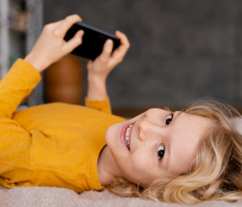 5 kanałów telewizyjnych dedykowanych dzieciom, które warto mieć w swoim tablecie lub telefonie