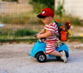 Aktywny Dzień Dziecka: zabawy na świeżym powietrzu i pomysły na prezenty