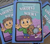 Relacja ważniejsza niż kontrola. Startuje projekt Wifik, który uczy rodziny bezpiecznego internetu. Dlaczego to ważne przed wakacjami?