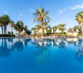 Turcja All Inclusive z dziećmi – na co zwrócić uwagę przy wyborze hotelu, aby cała rodzina mogła wypocząć?