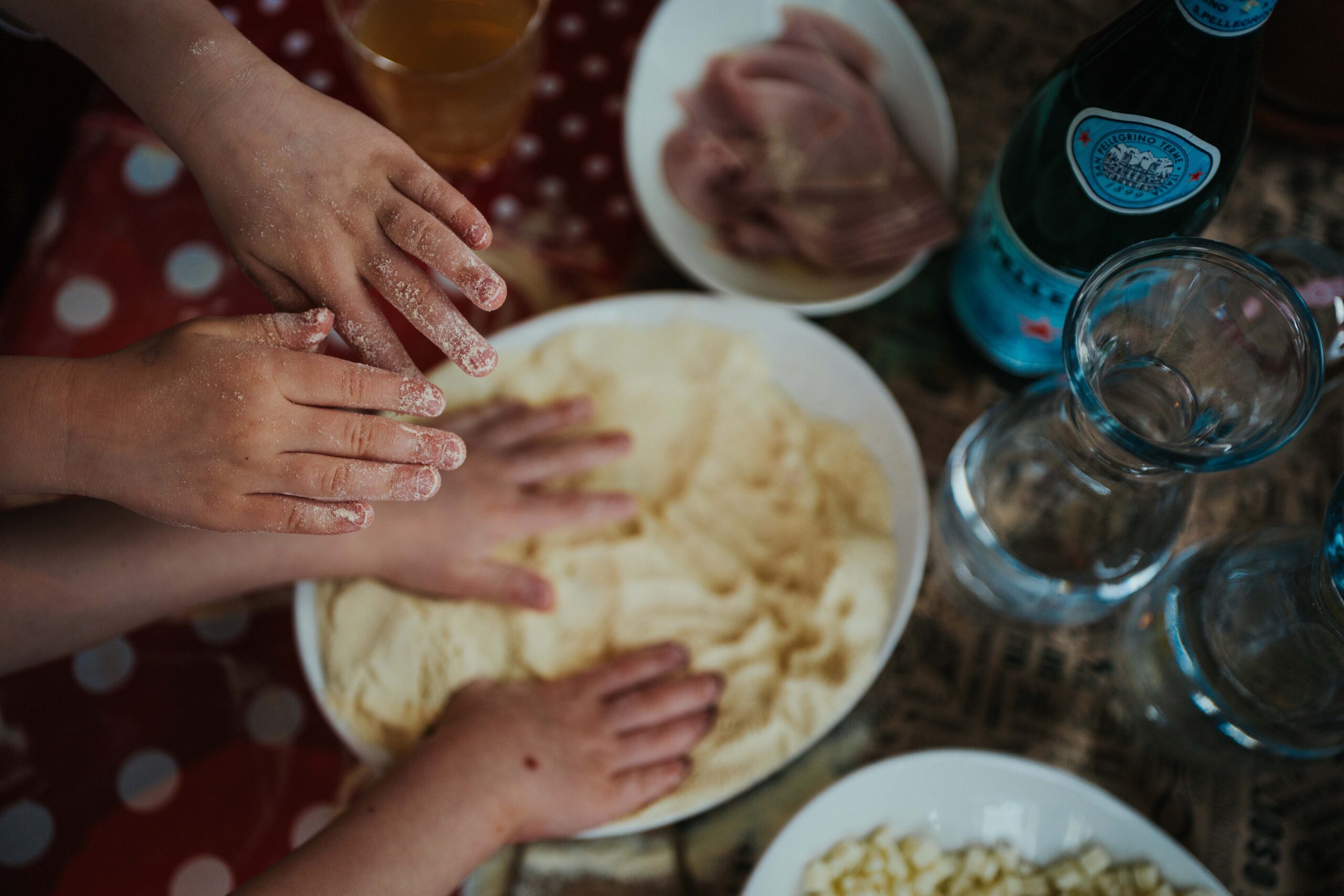 L'Osteria zamienia się w szkołę pizzy. Ruszyły Warsztaty Małego Pizzaiolo dla grup zorganizowanych&nbsp;