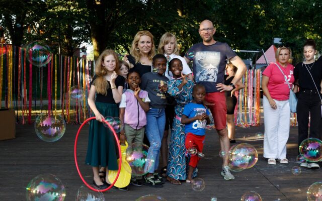 Kliknij w ciekawość! Dołącz do Klubu Rodzin Ciekawych Świata Lelenfant