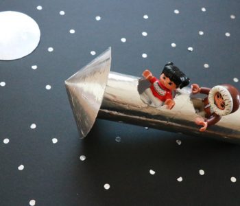 Kosmos z rolek po papierze toaletowym łatwe diy dla dzieci zabawy plastyczne recykling